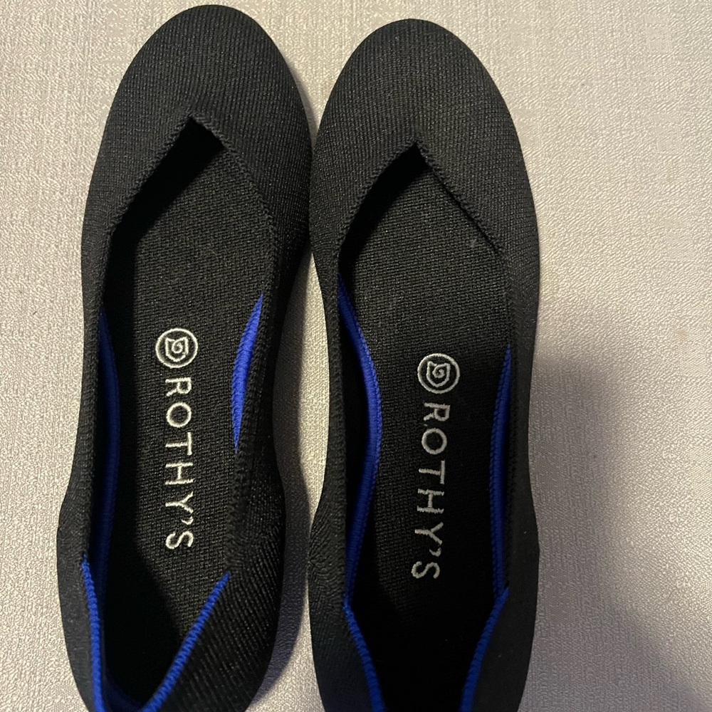 Never worn Rothy’s size 8.5 8 1/2 The Flat